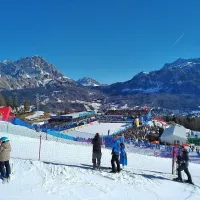 Ciljna arena z zadnjega dela smukaške in superveleslalomske 
proge