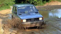 Izjemno priljubljena je bila tudi različica 4x4, ki je danes precej 
iskan na trgu rabljenih avtomobilov.