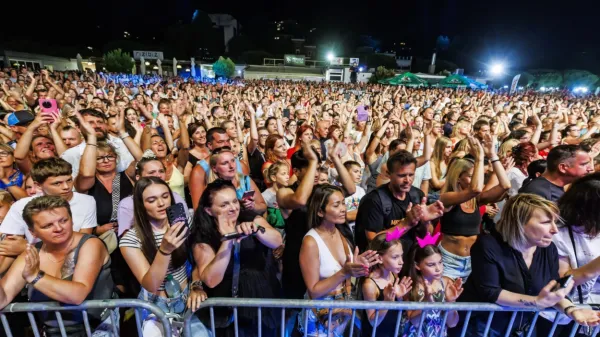 (FOTO) Leto&scaron;nje portoro&scaron;ke noči v znamenju zabave, glasbe in hrane