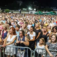 (FOTO) Leto&scaron;nje portoro&scaron;ke noči v znamenju zabave, glasbe in hrane