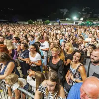 (FOTO) Leto&scaron;nje portoro&scaron;ke noči v znamenju zabave, glasbe in hrane