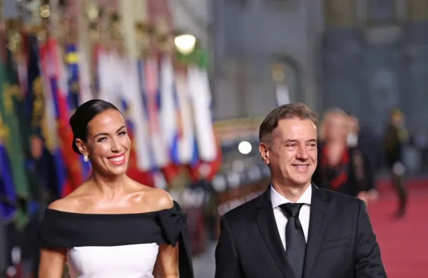 &ldquo;Usodni da&rdquo; naj bi dahnila že septembra