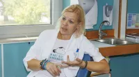 Specialistka transfuzijske medicine dr.  Anja Rakušček si želi, da bi 
med krvodajalce uspeli privabiti več mladih - in jih tudi zadržati.