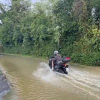 Poplavljena cesta med Vanganelom in Bonini.