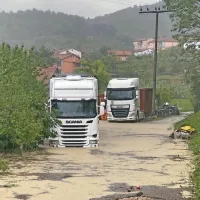 (FOTO in VIDEO) Dekani so bili več kot uro odrezani od sveta