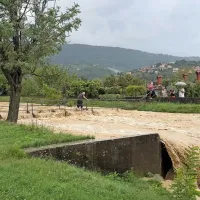 Danes dopoldne v Šalari