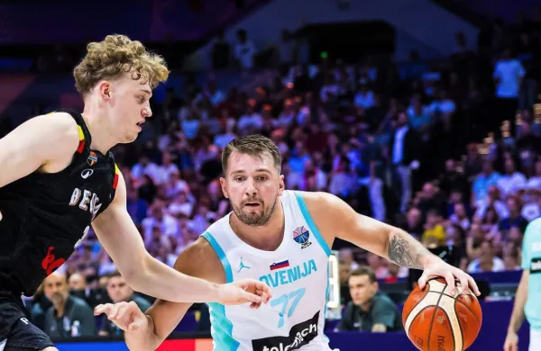Slovenska košarkarska reprezentanca je vpisala prvo zmago na 
evropskem prvenstvu v Katovicah.