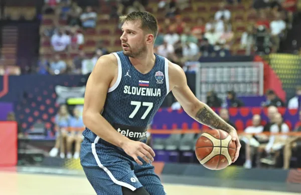 Eurobasket: Slovenci z zmago nad Islandijo že v osmini finala