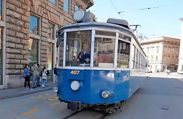 Openski tramvaj bo po ponovnem zagonu moral ponovno na 
počitek.