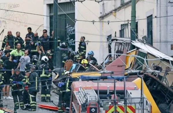 Na Portugalskem je danes dan žalovanja po nesreči vzpenjače v 
Lizboni, v kateri je umrlo 15 ljudi, še 18 je bilo poškodovanih, med 
njimi več huje.