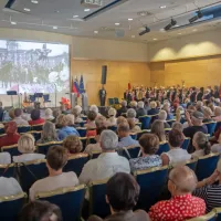 V Portorožu so se tradicionalno srečali nekdanji interniranci (FOTO)