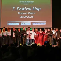 Pesem klap je zvenela v koprski Taverni