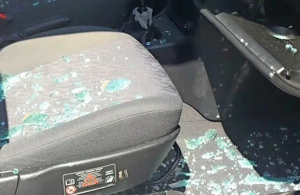 Policisti  so  minuli konec  tedna preiskovali  številne vlome  v  
avtomobile. 
