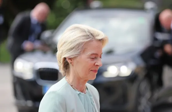 Predsednica komisije Ursula von der Leyen