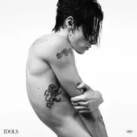  $@ Yungblud: Idols

 $@   Locomotion Recordings, 2025