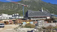 Pri hotelu Kanin nadaljujejo z zunanjimi širitvami, novembra bodo 
potrebovali ogrevanje za nemoten potek notranjih del.