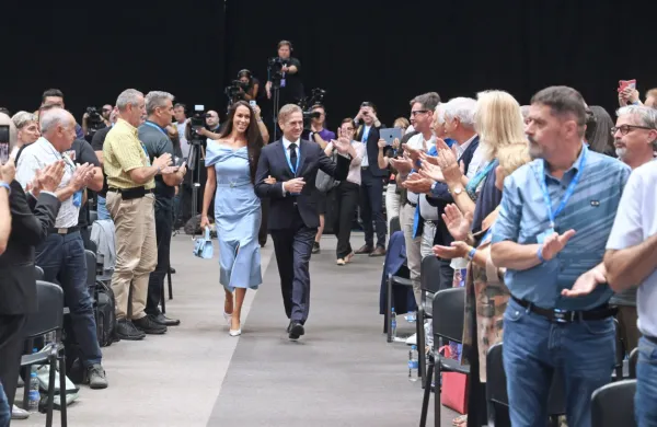Aktualni prvak in premier Robert Golob je edini kandidat za 
predsednika stranke. 