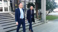 Pulmolog znova sedel na zatožno klop