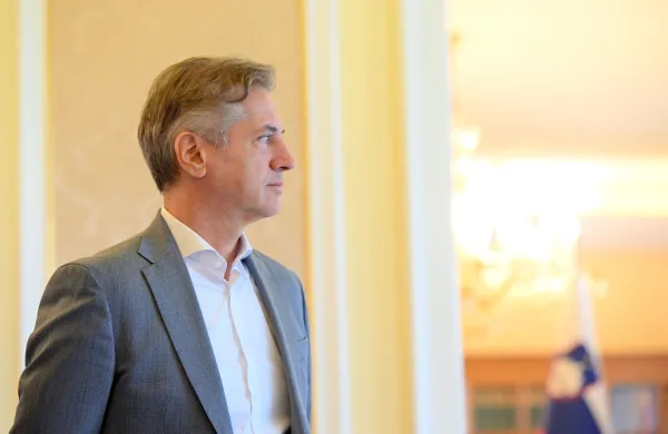 Slovenija, Ljubljana, 18.07.2025, 18. julij 2025Ppredsednik vlade Robert Golob bo predstavil pobudo za organizacijo izvedbe dogodka veliki start Dirke po Franciji v Sloveniji, politika, sport, Pavel Mar&Auml;'onovi&Auml;&Dagger;, Bogdan Fink Foto: Ĺ˝iga Ĺ˝ivulovi&Auml;&Dagger; Jr./F.A.Bobo