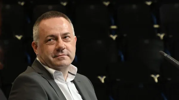 Nekdanji minister Danijel Be&scaron;ič Loredan je zase poskrbel bolj kot za paciente