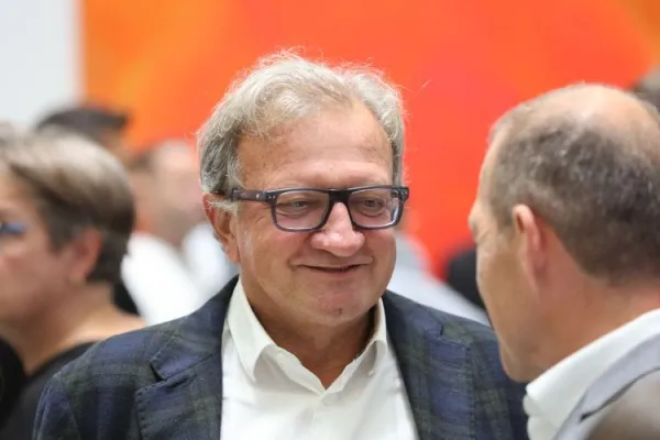 Nekdanji minister Danijel Be&scaron;ič Loredan je zase poskrbel bolj kot za paciente