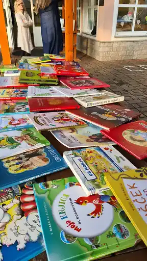 V &Scaron;tanjelu so priredili festival otro&scaron;ke knjige