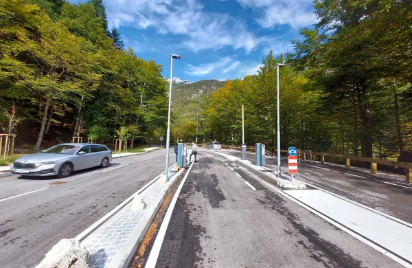 cesta na vr&scaron;ič, zapornice