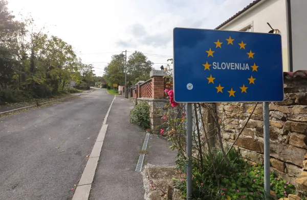Z migranti zbežal čez mejo, a ni pri&scaron;el daleč