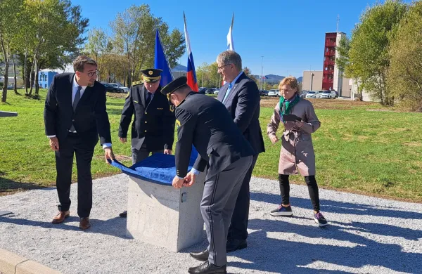 Nova policijska postaja v Ajdov&scaron;čini: 5,4 milijona evrov vredna naložba bo dokončana v letu 2028