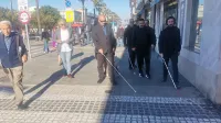 Taktilne oznake omogočajo slepim varno hojo
