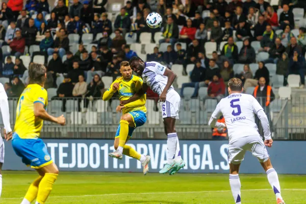 Koper, 19.20.2025Nogomet, Prva liga, Stadion Bonifika, Fc Koper - NK Maribor