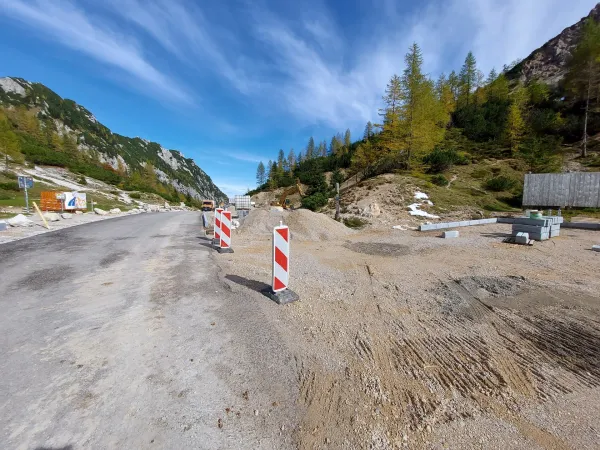 Trenta zapornice testiranje vr&scaron;i&scaron;ka cesta parking Vr&scaron;ič