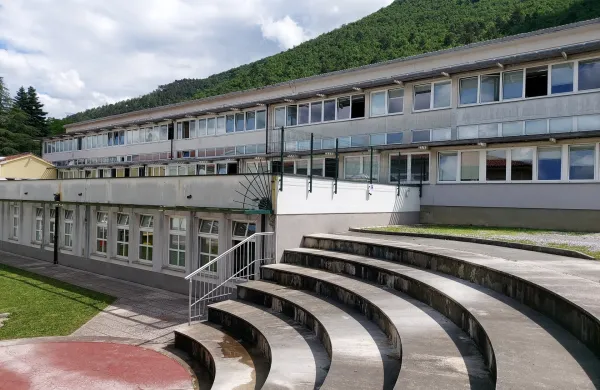Upajo, da je bilo leto&scaron;nje poletje zadnje, ko so imeli v učilnicah 30 stopinj