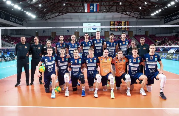 ODBOJKA MO&Scaron;KI ACH VOLLEY ORANŽNI JANI KOVAČIČ
