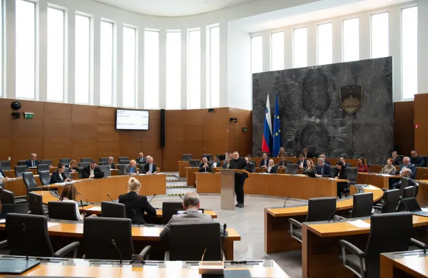 Ljubljana, DZ.Izredna seja DZ, na kateri obravnavajo interpelacijo o delu in odgovornosti ministra za solidarno prihodnost Simona Maljevca.