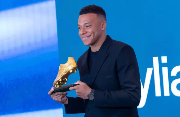 Real Madrid CF's Kylian Mbappe receives the Golden Boot 2024-25. October 31, 2025. (ALTERPHOTOS/Acero) - Photo: Acero/Alterphotos/Psnewz/SIPA /00316804_0020//Credit:PSNEWZ/SIPA/2510311732,Image: 1049443444, License: Rights-managed, Restrictions:, Model Release: no, Credit line: PSNEWZ/Sipa Press/Profimedia