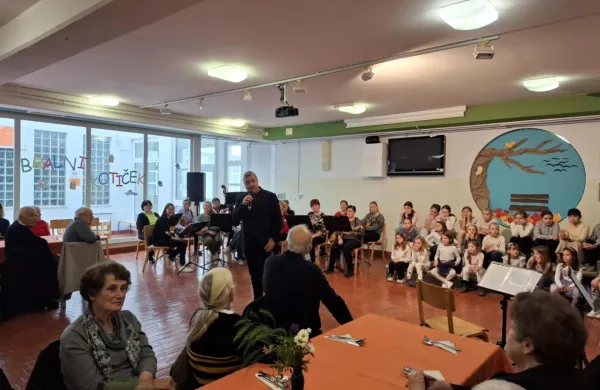 Srečanje vipavskih občanov, starej&scaron;ih od 80 let