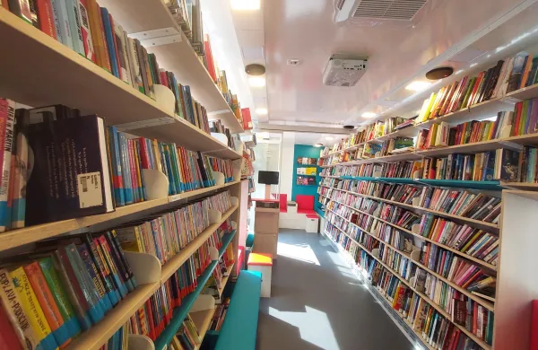 Gori&scaron;ka knjižnica Franceta Bevka nov bibliobus