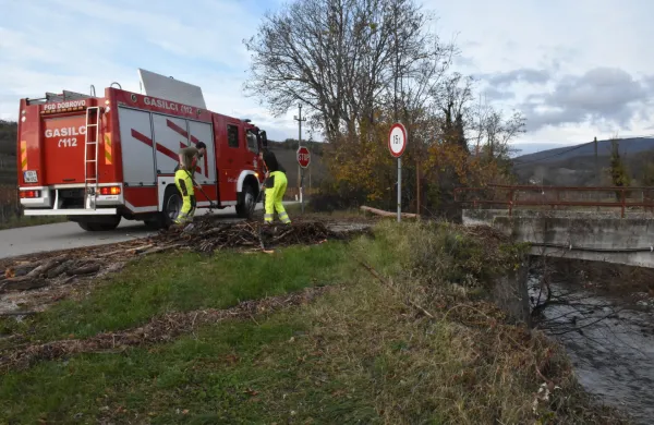 Velikanski plaz pred Kožbano je odstranjen le delno