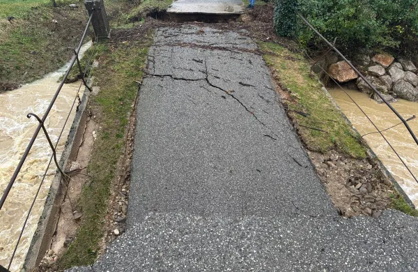 nalivi ujma Brda plazovi Podsnežeče