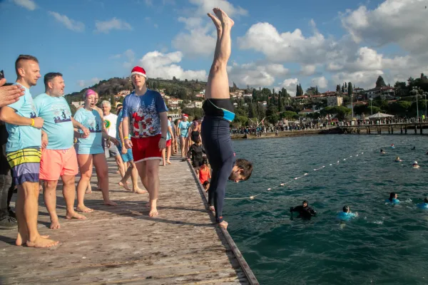 Portoro?, 01.01.2026Novoletni skok v morje 2026