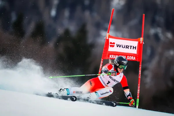 Kranjska Gora.Veleslalomska tekma svetovnega pokala v alpskem smucanju za zenske.Svicarska smucarka Camille Rast.