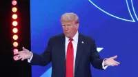 ZDA, Doral..Nekdanji predsednik ZDA in republikanski predsedniski kandidat Donald Trump govori na Univision Town Hall 2024 v studiu Univision na Floridi.