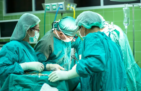 Operacija kirurgija kiruski poseg simbolicna fotografijaPixabay.comni potreben podpis avtorja