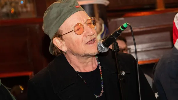 U2 po devetih letih obljubljajo glasbene novosti.