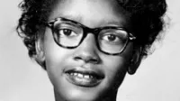 Claudette Colvin so pri 15 letih aretirali, ker na avtobusu v Montgomeryju leta 1955 ni želela prepustiti sedeža belopolti ženski.