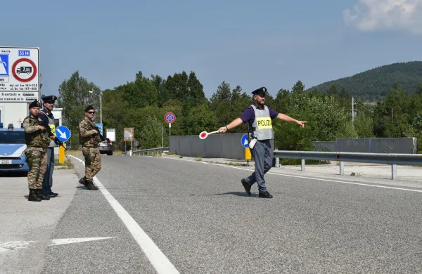 italija, meja, mejni prehod, nadzor, policija