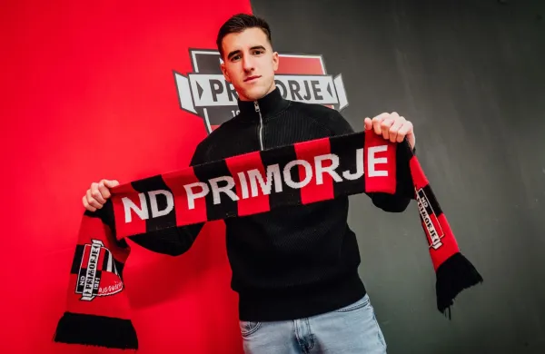 Jovanović bo rdeče-črni dres nosil vse do konca sezone.