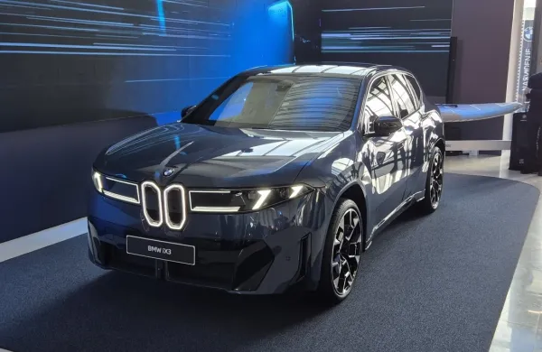 BMW iX3