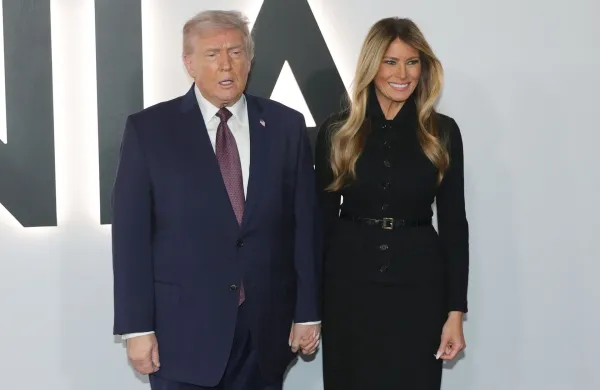 Melania Trump z možem Donaldom Trumpom na ameri&scaron;ki premieri 
